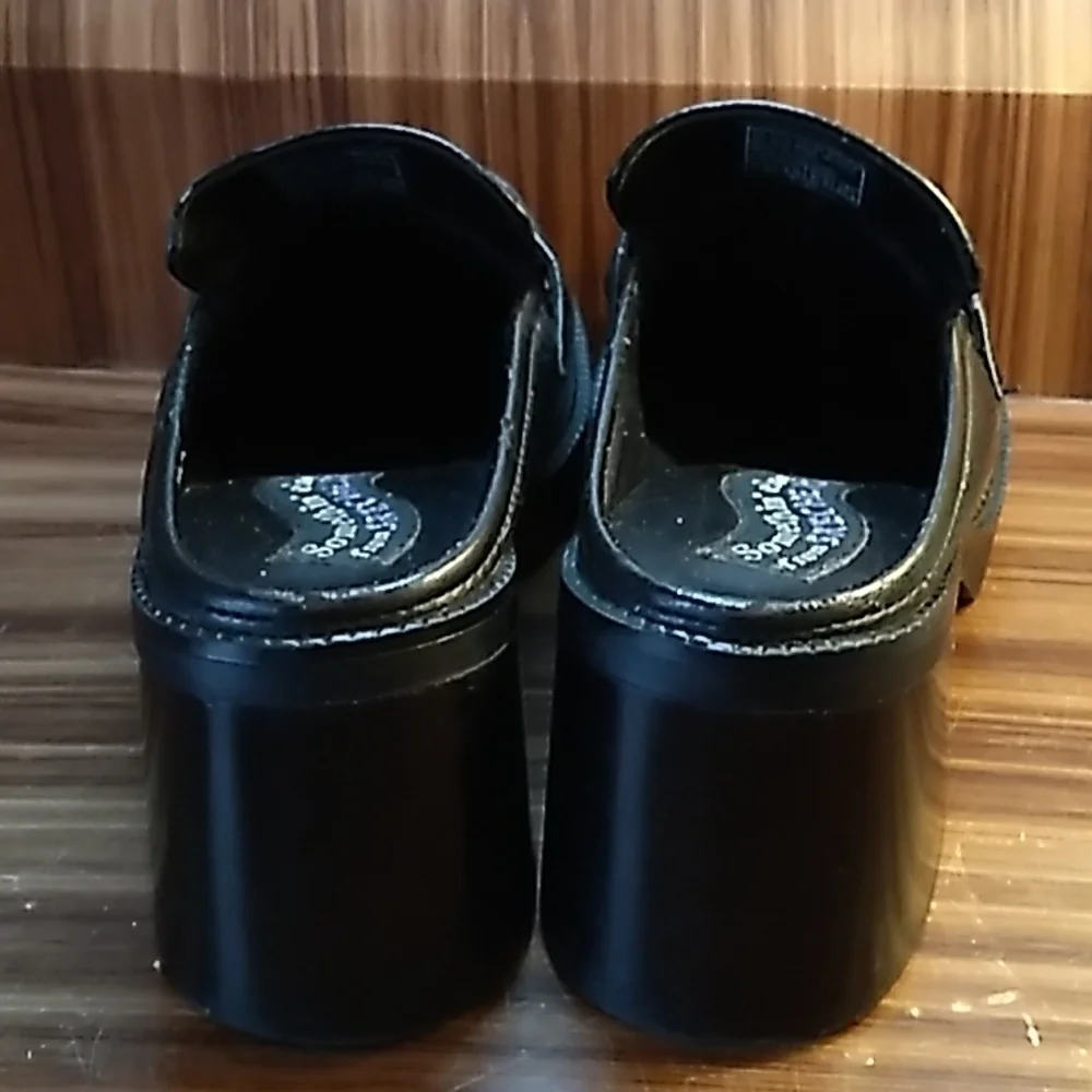 Vintage 1990s Y2K Something Else from Sketchers black chunky flat toe Gothic